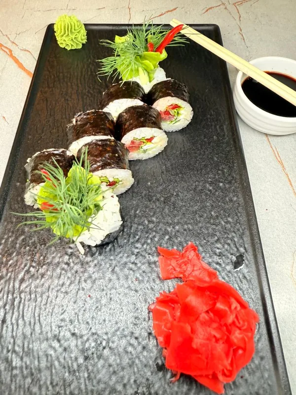 Vegetable roll