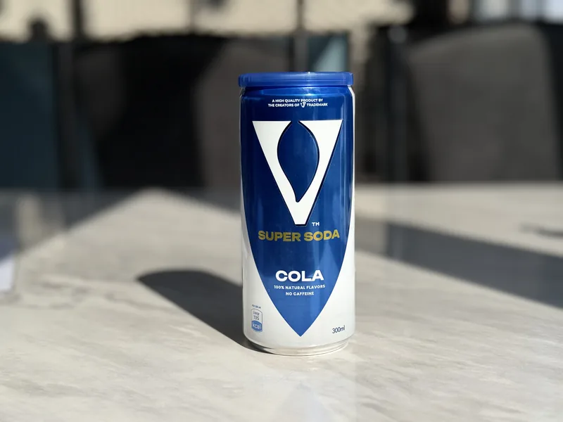 V7 COLA