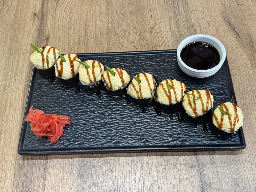 Baked sushi with filling