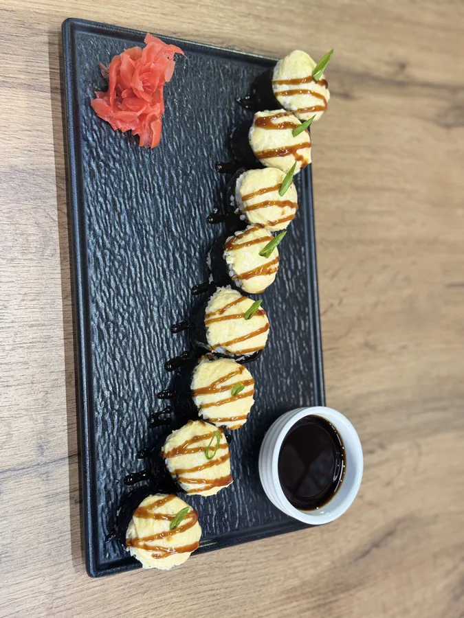 Baked sushi with chicken