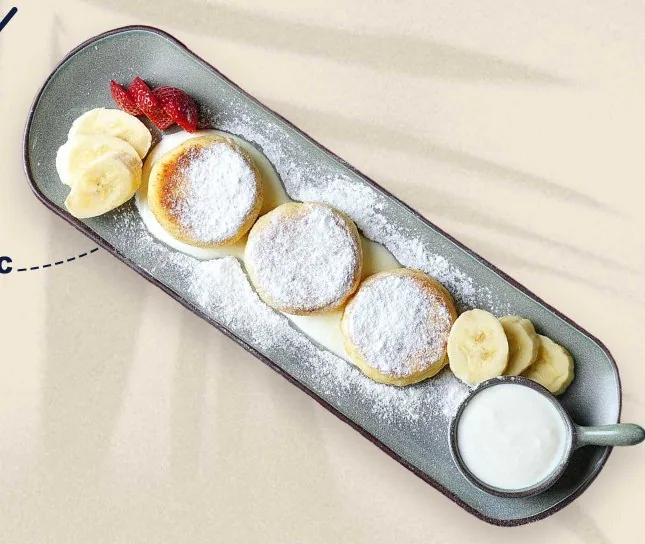 Cheese Pancakes with Banana & Strawberry