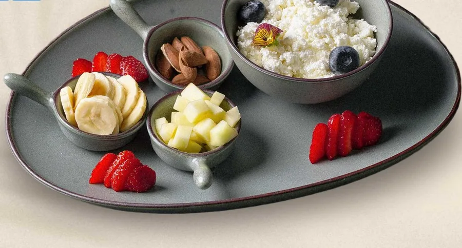 Cottage Cheese Bowl with Seasonal Berries