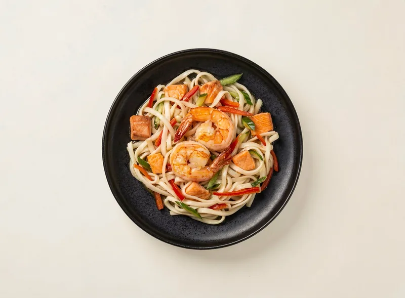 Wok with seafood