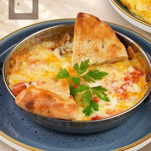 Menemen with Cheese